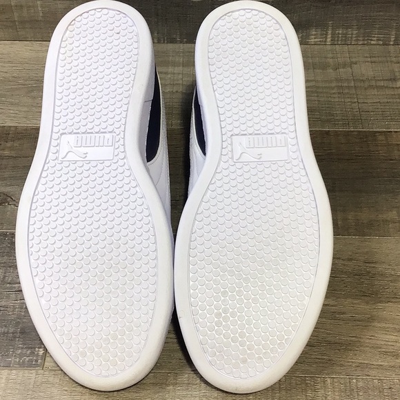 Puma - Match Star ***(USED: Slight marks on bottoms)*** - Picture 6 of 7
